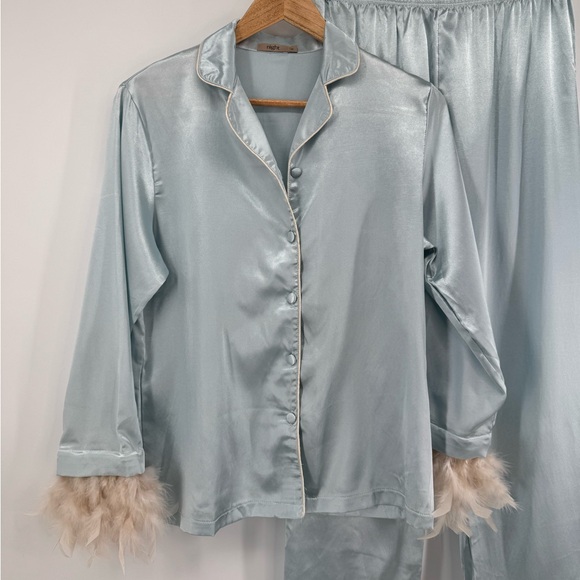 NIGHT Elegant Ocean Sea Satin Pajama Set with Feather Trim Glamorous Size 10 - Picture 3 of 9